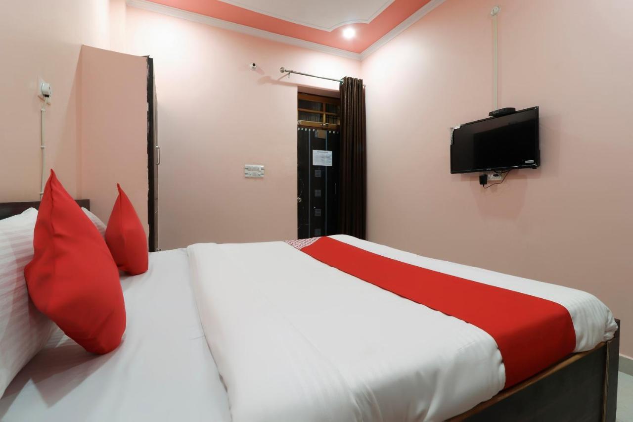 Oyo Hotel Aryan Galaxy Bhauli Eksteriør billede